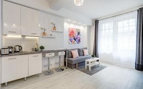 City Studio Apartment 3-3